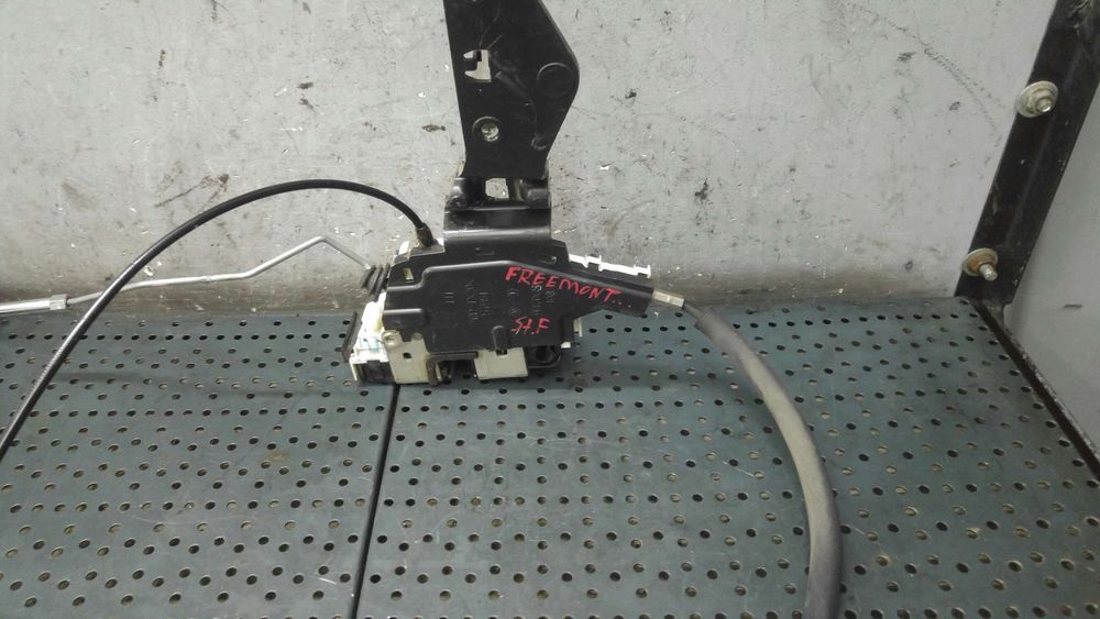 Broasca usa stanga fata fiat freemont 345 937065103