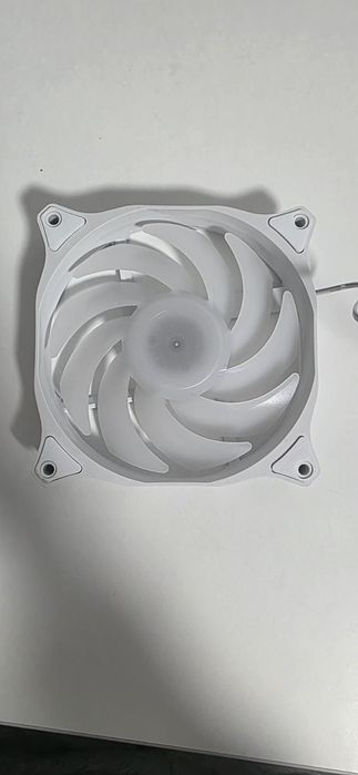 Ventilatoare albe pc