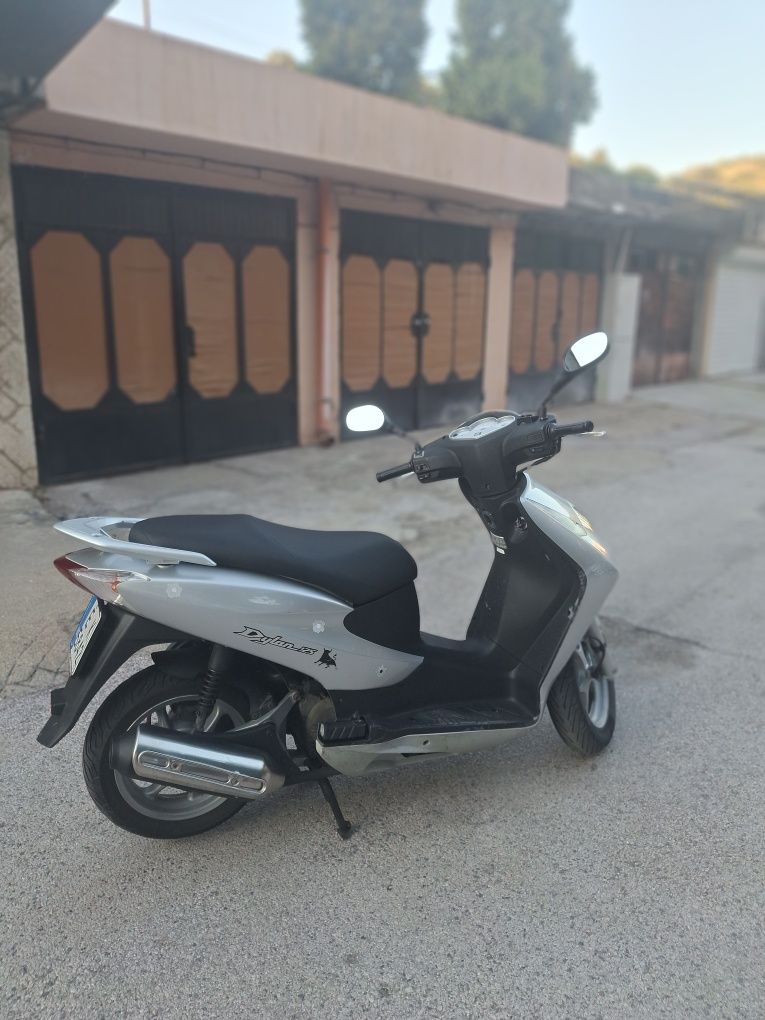 Honda dylan 125 4t