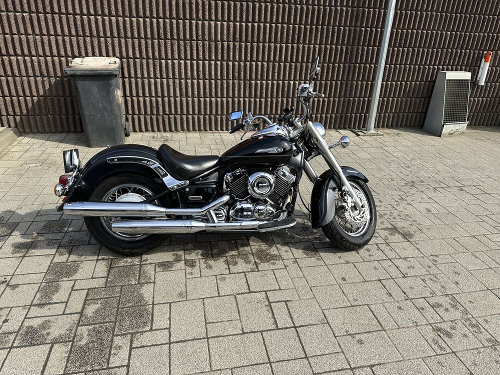 Motocicleta Yamaha XVS 650 DragStar