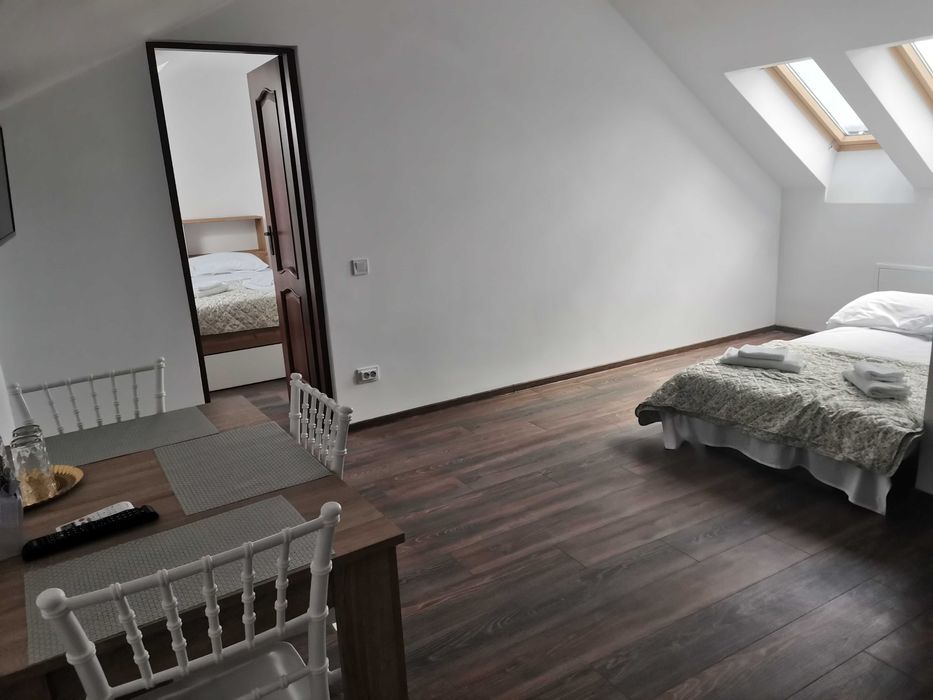 Închiriez casa pt revelion