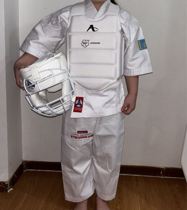 Комплект кимоно киокушинкай каратэ S-M