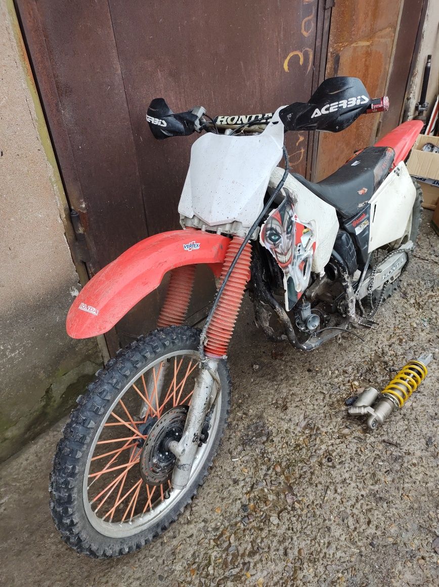 Honda CR250 на части