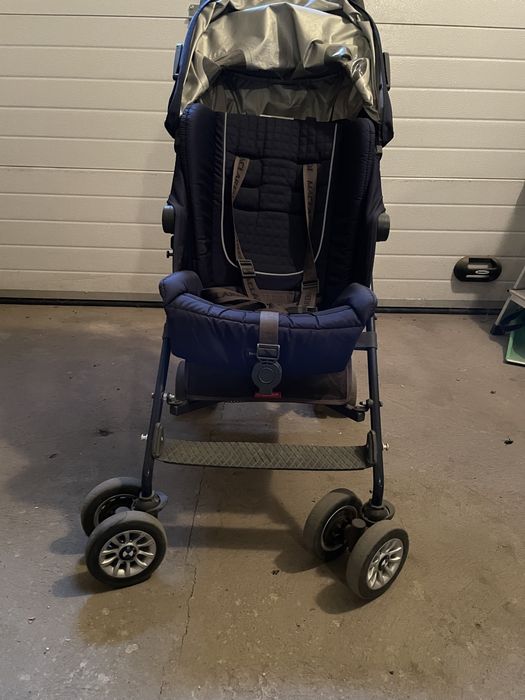 Продам коляску mclaren