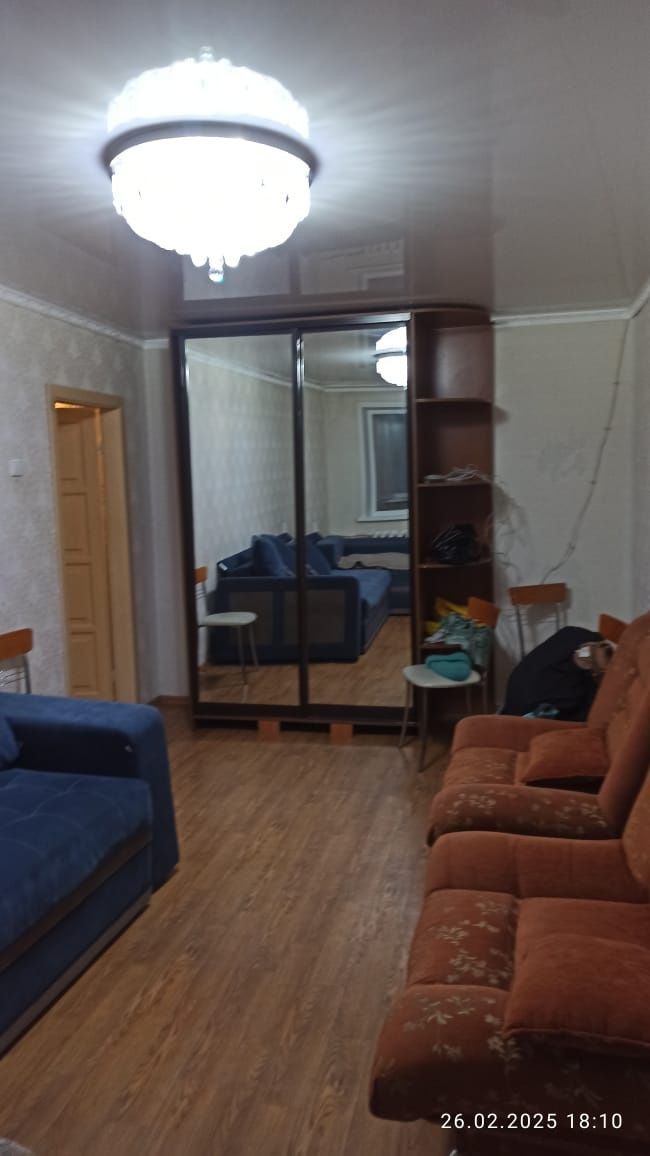 Продам 1 комнатную квартиру, район Колхозного рынка.