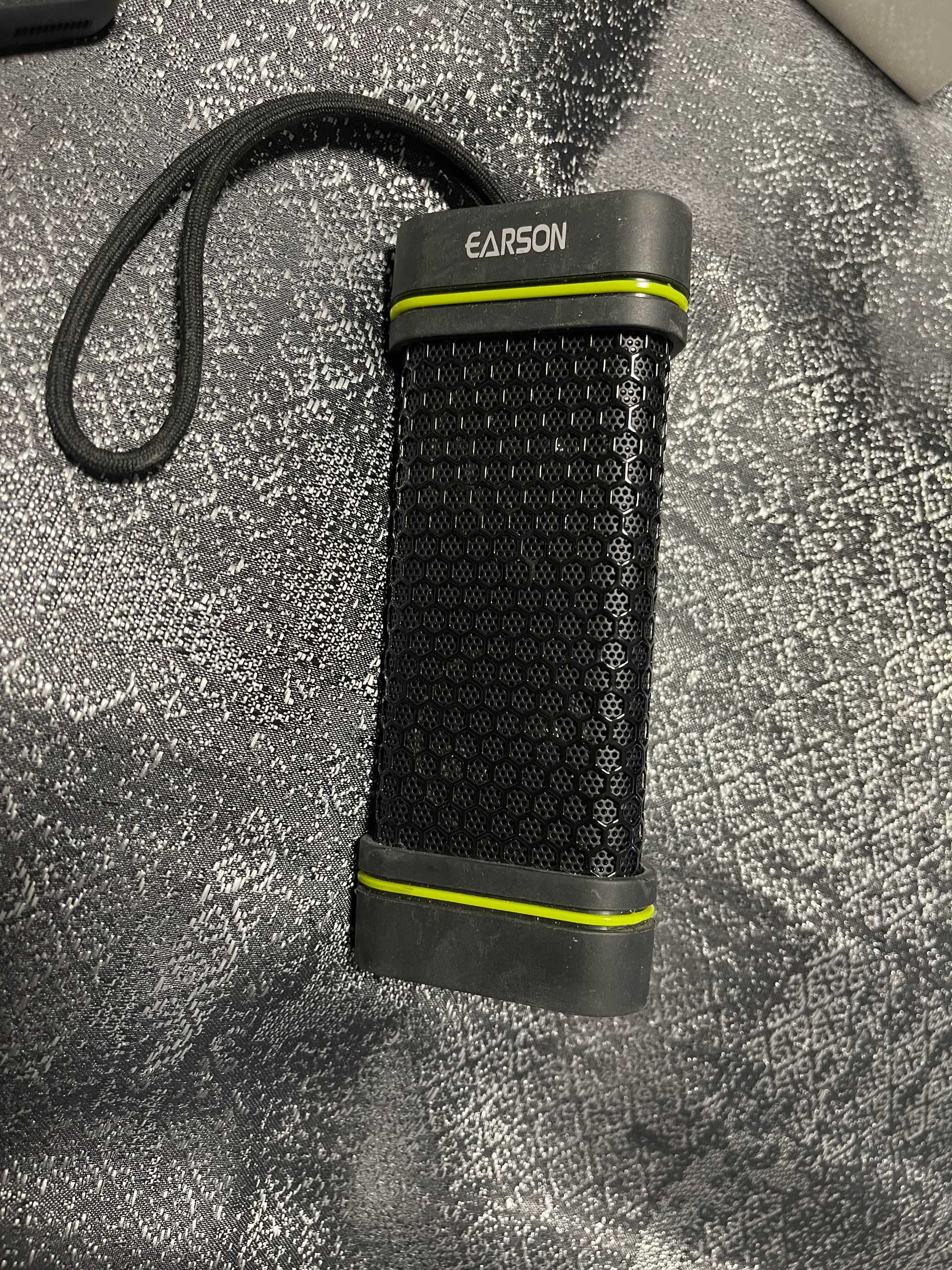 Водоустойчив преносим високоговорител Тонколона с Bluetooth EARSON