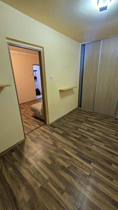 Vand apartament 2 camere,Vlaicu,et.1