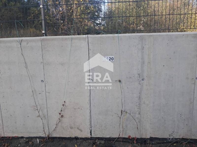 Открито паркомясто за продажба, в жилищна сграда Блок 166, кв. Възражд