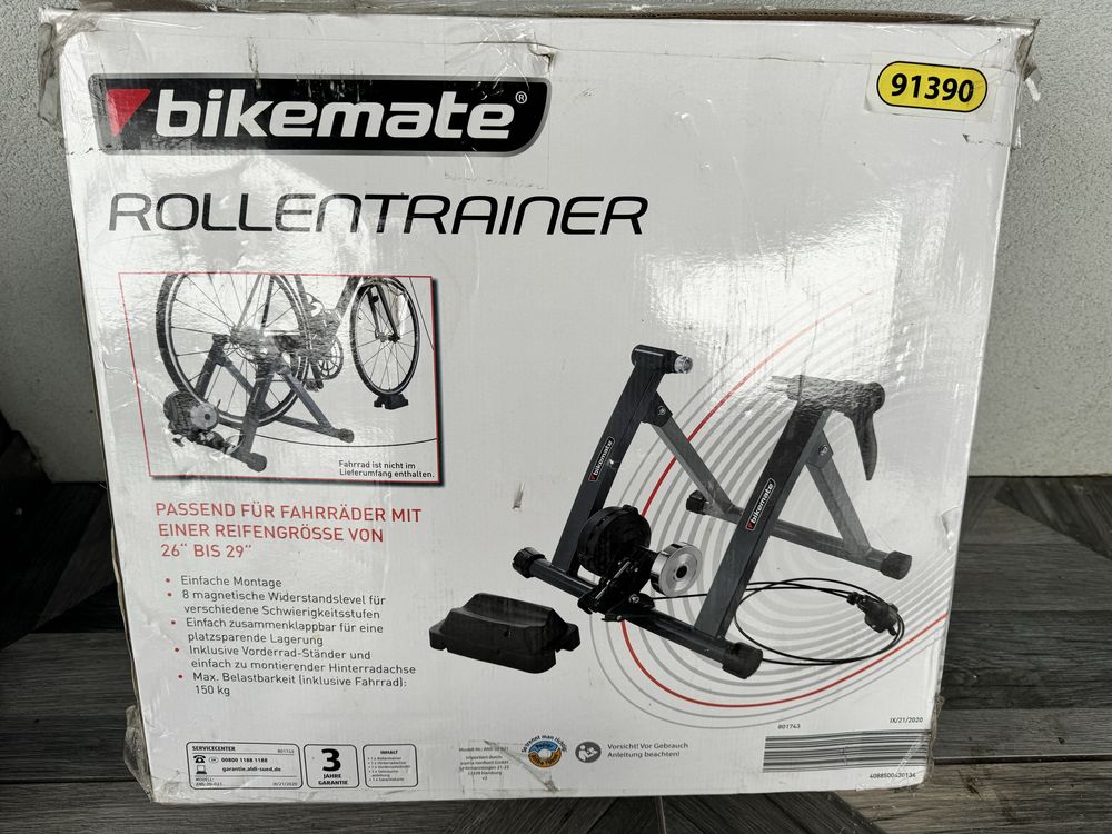 Suport bicicleta pentru camera