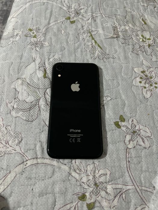 Продам Iphone XR