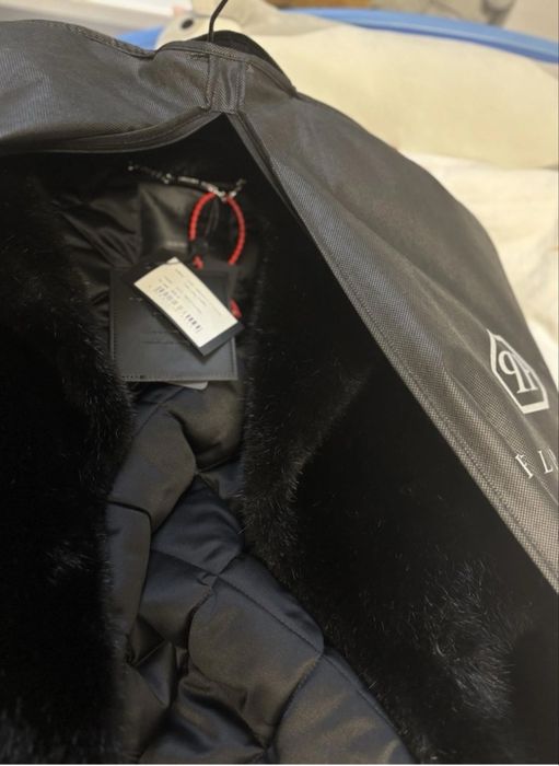 Оригиналнално ново дамско палто Philipp Plein Graffiti с етикети