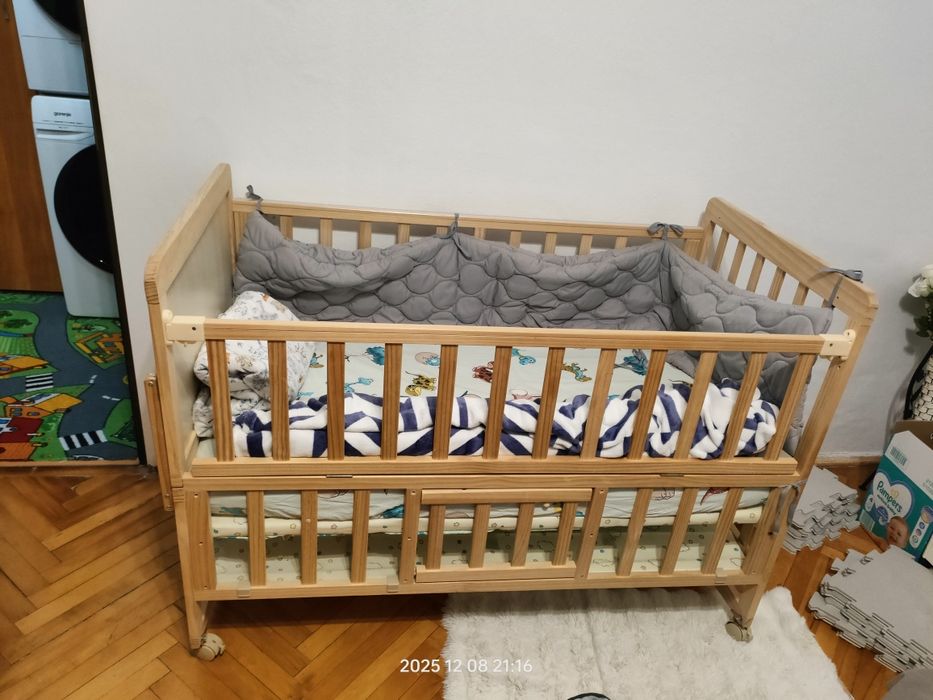 Pătuț balansoar pentru copii