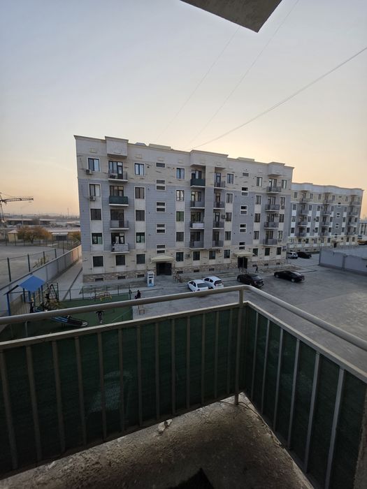 Vayeni garadok vagzal yaqin studio qilingan