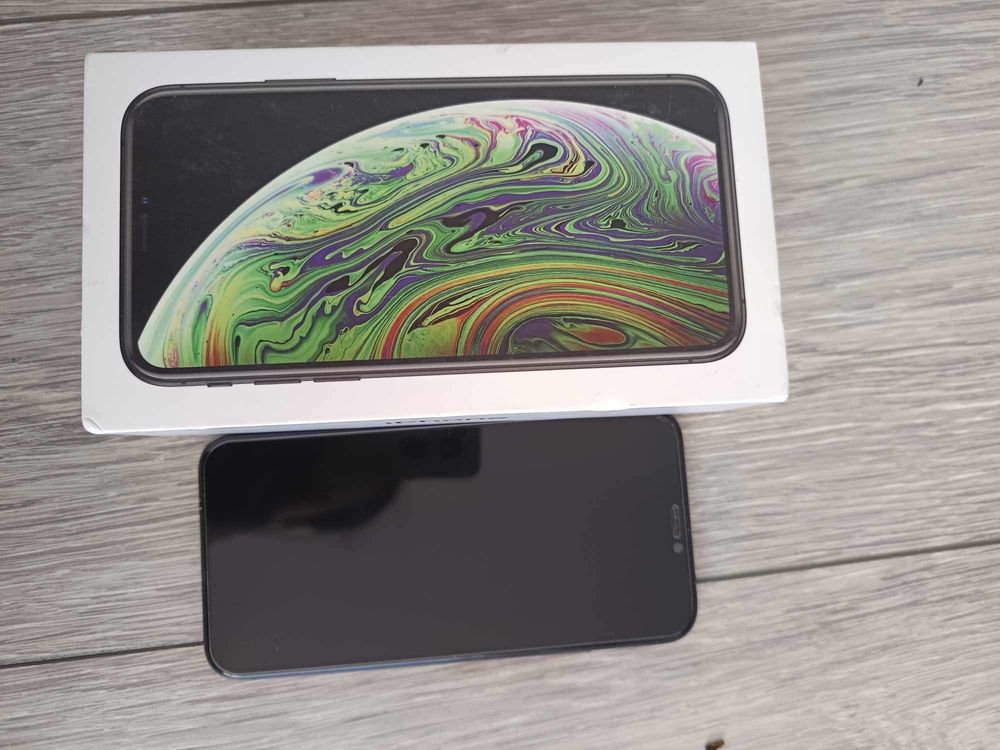 Vand Iphone xs stare buna