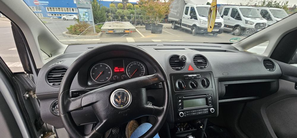 Volkswagen Caddy 7 locuri