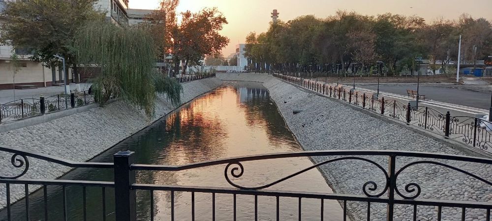 Yakasaroy kvartera srochna sotiladi