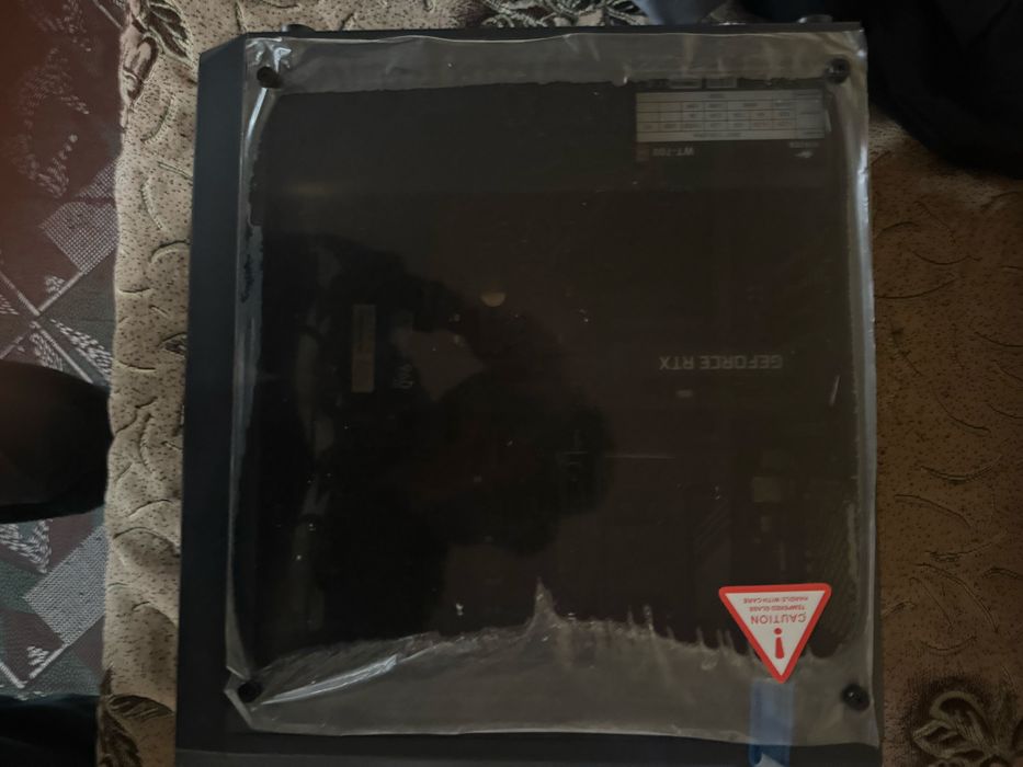 Компьютер и все комплектующие к нему