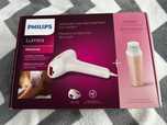 Epilator IPL Philips Lumea Advanced
BRI922/00 cu Perie mini VisaPure