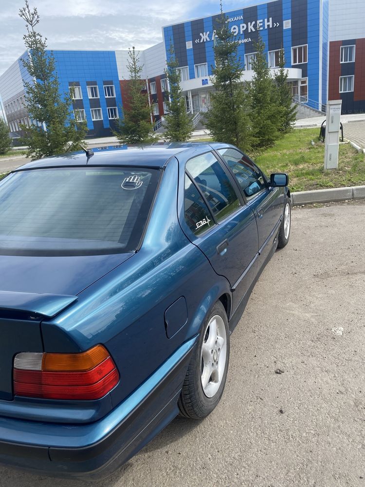 Продам бмв е36 1.8м43