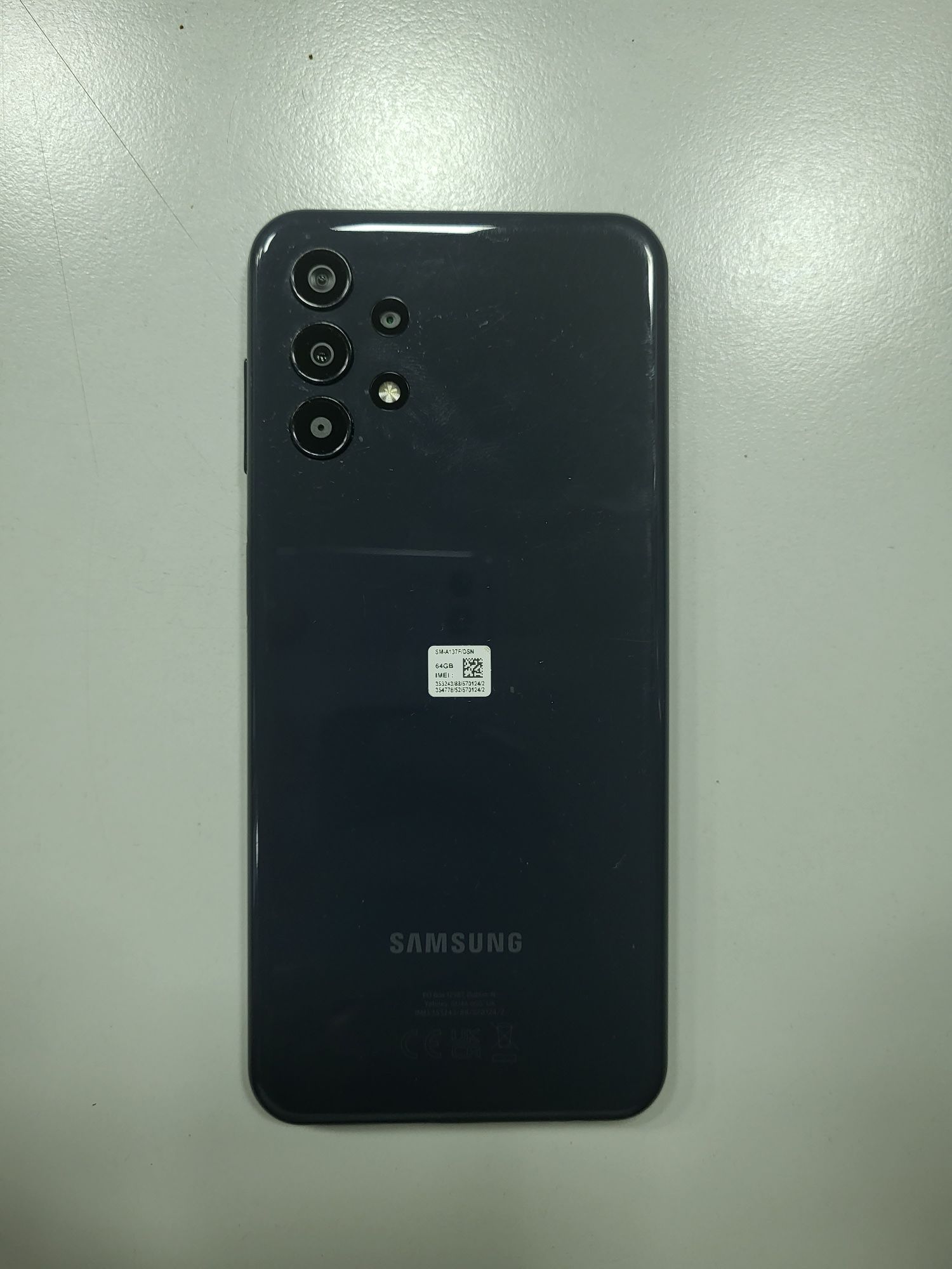 Samsung Galaxy A04s Black Fisurat nu e Impecabil
