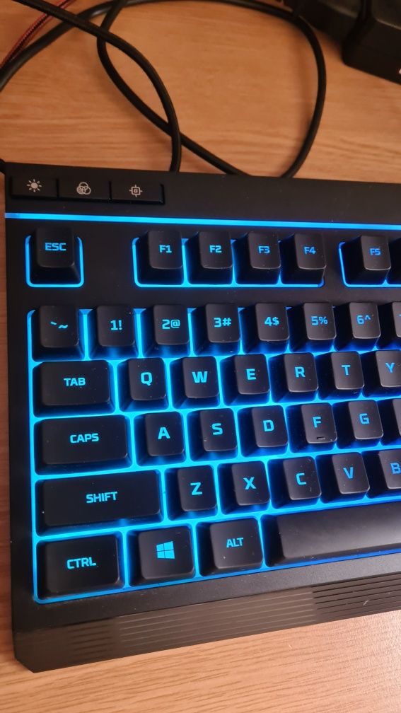 Tastatura gaming și multimedia Hyper X