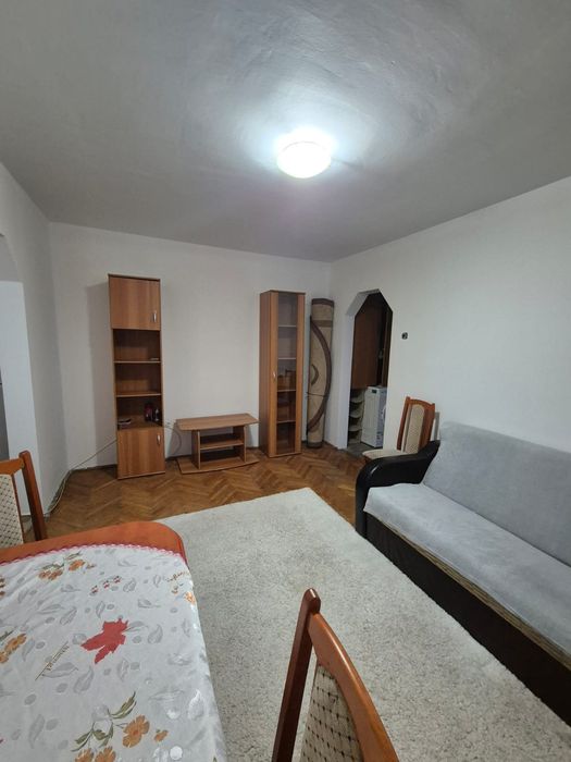 Apartament de închiriat