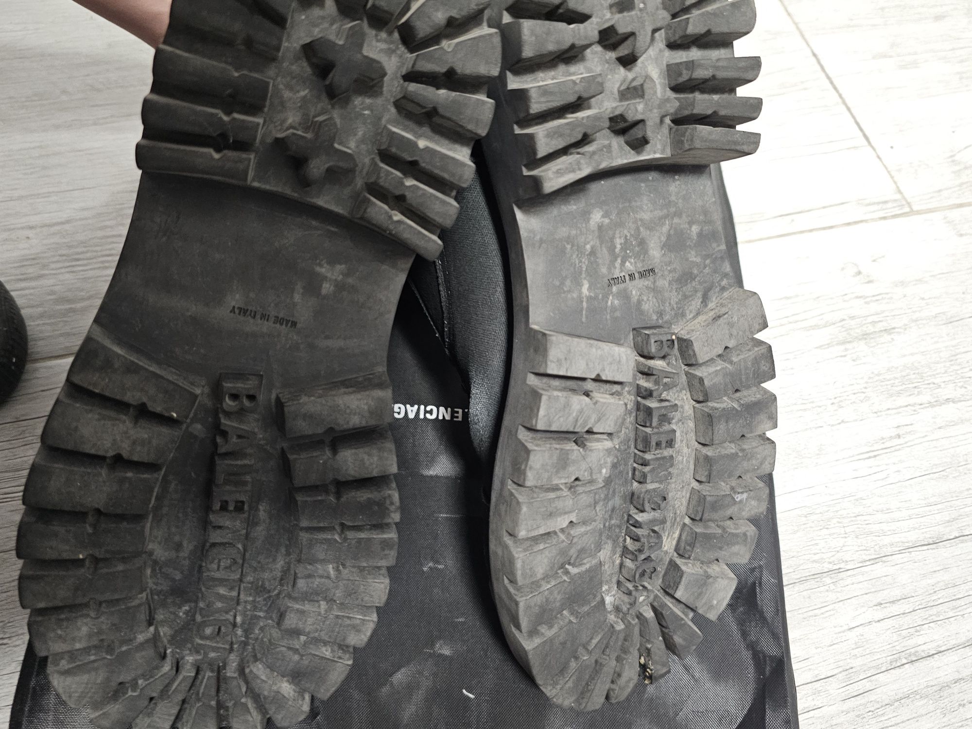 Ghete Balenciaga Striker boots bocanci 42 43