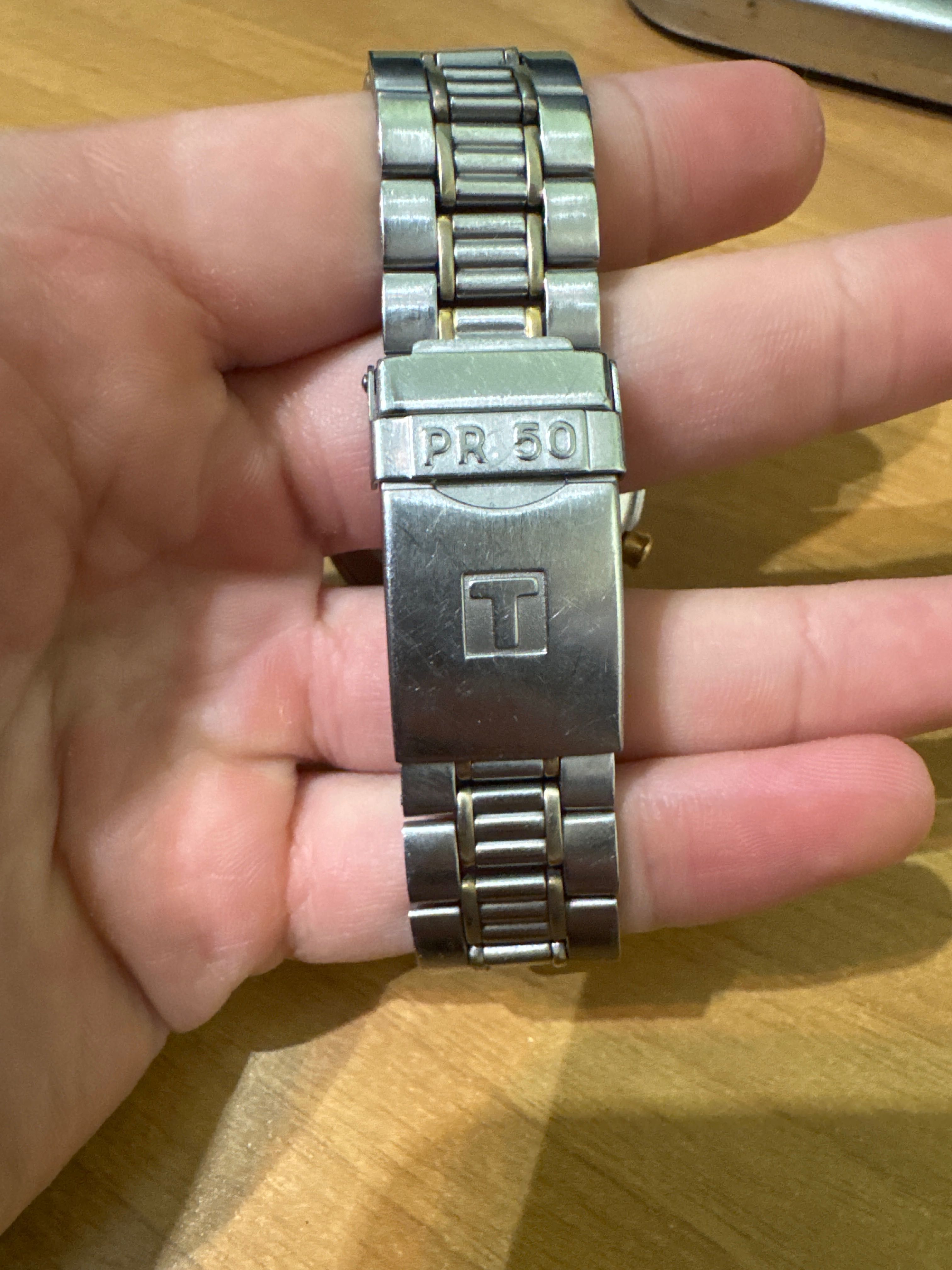 Часовник Tissot PR50