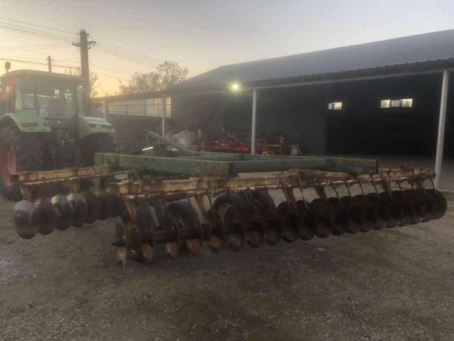 Vând disc john deere