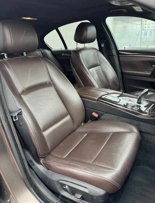 BMW 535i RWD Face M Sport