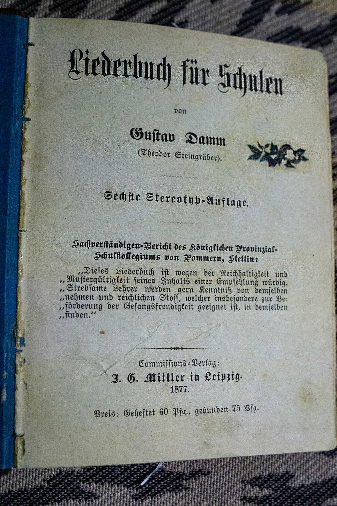 Vând cărti vechi  din ani 1800