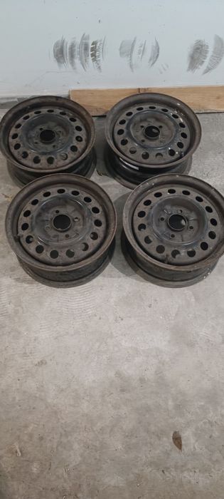 Продавам стоманени джанти 15 цола 4х 114.3