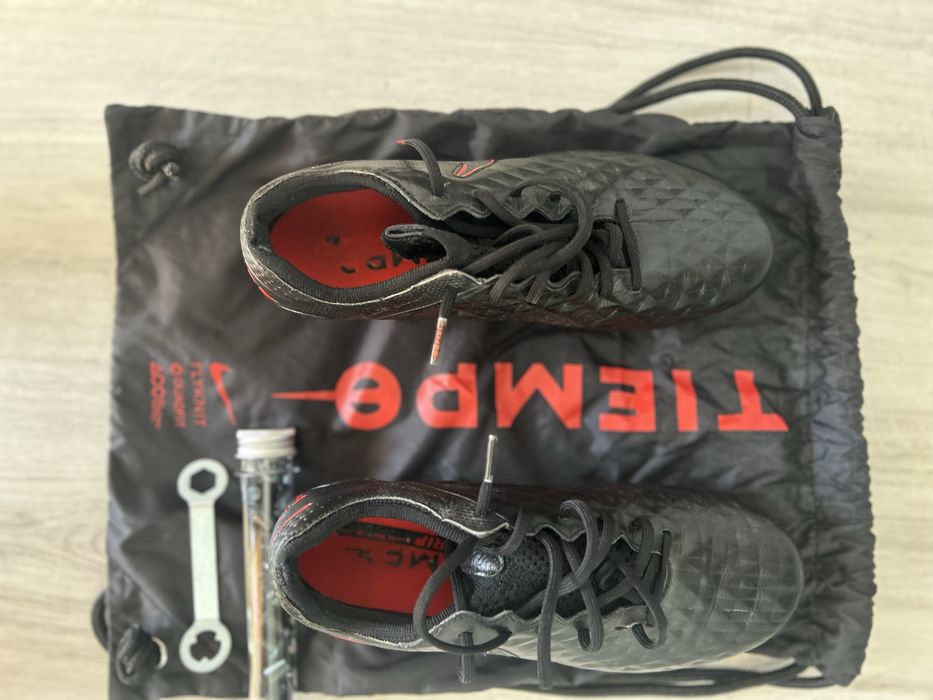 Nike tiempo бутонки 39 номер