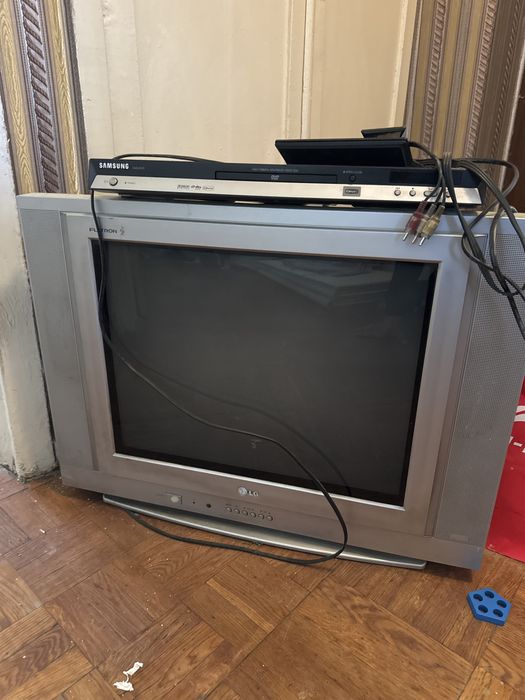 Телевизор и двд