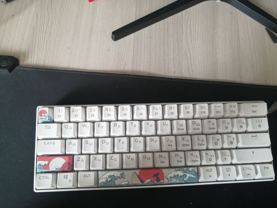 Клавиатура Tanto rgb с кастомными кейкапами