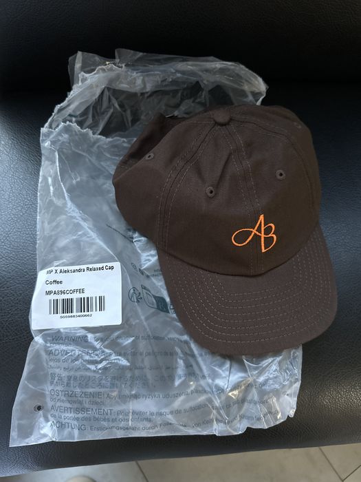 MP X Aleksandra Tempo клин, бюстие, шапка и чорапи