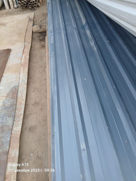 Профнастил мокрый свет