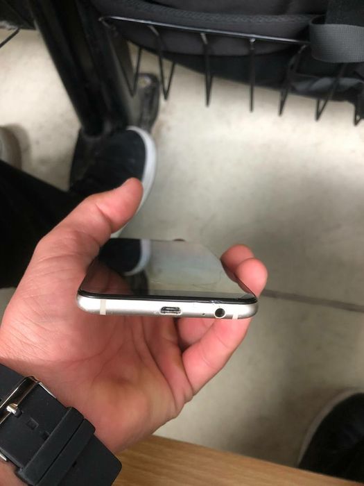 Samsung galaxy a 6 2018 3/32 gb