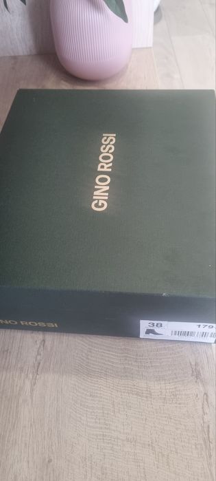 Дамски боти на Gino Rossi, естествена кожа