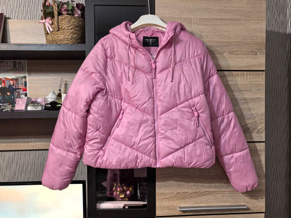 Дамско розово зимно яке