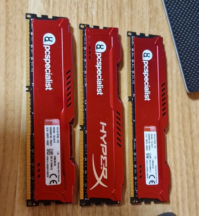 3x placute Ram Kingston hyper x ddr3 4gb