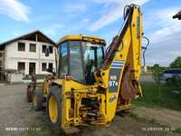 Buldoexcavator Komatsu