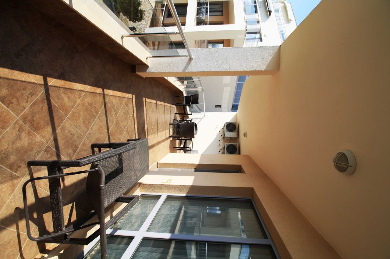 Продава се Тристаен апартамент в Бяла - 133 кв.м за 662 €/кв.м - Снимка #7