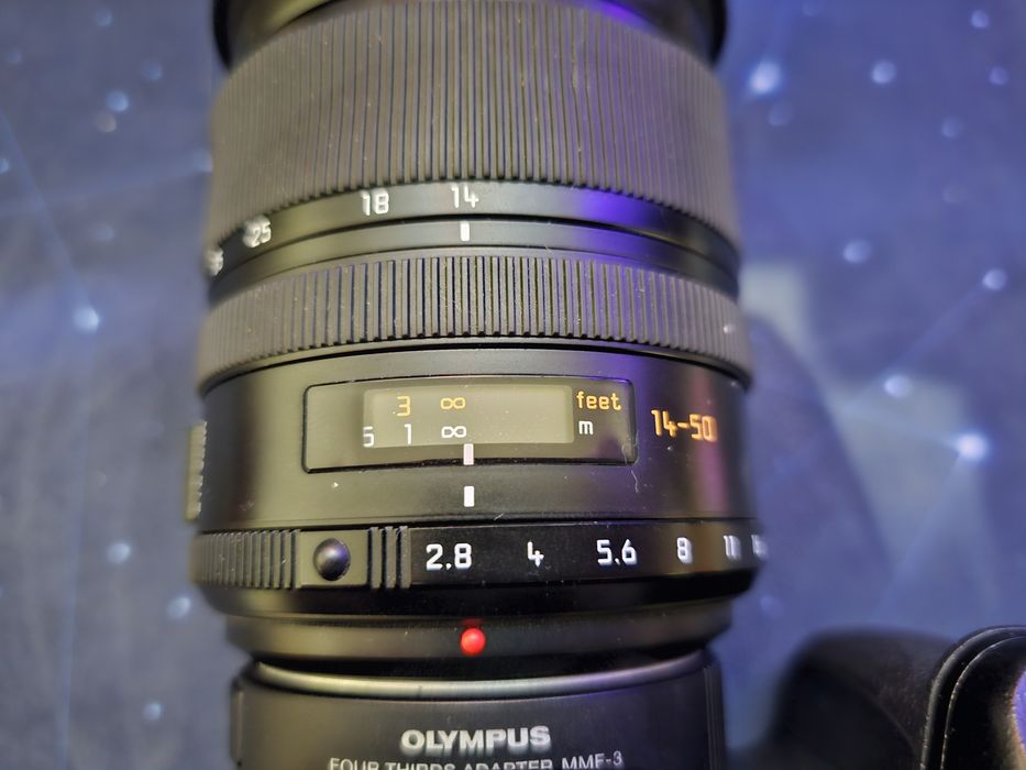 Panasonic gh4 cu 2 obiective și 4 acumulatori