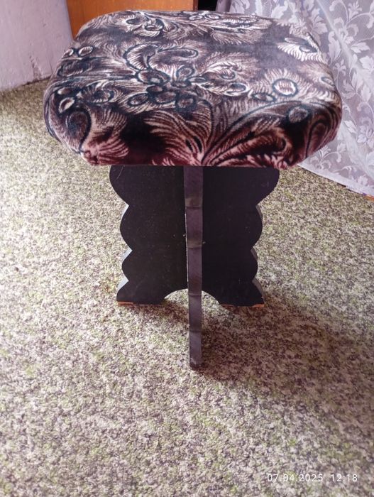 Табуретки для кухни.