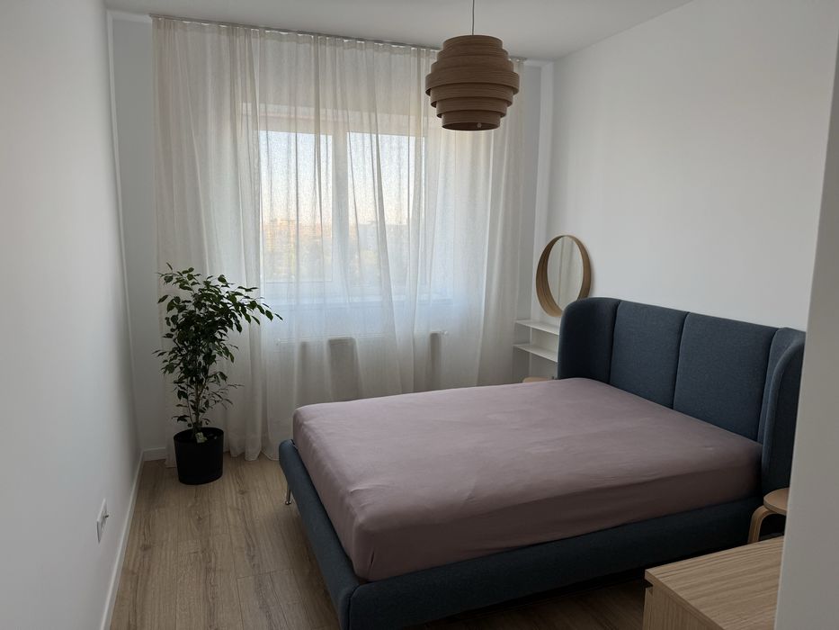 Inchiriez apartament 2 camere, NOU, zona Morarilor