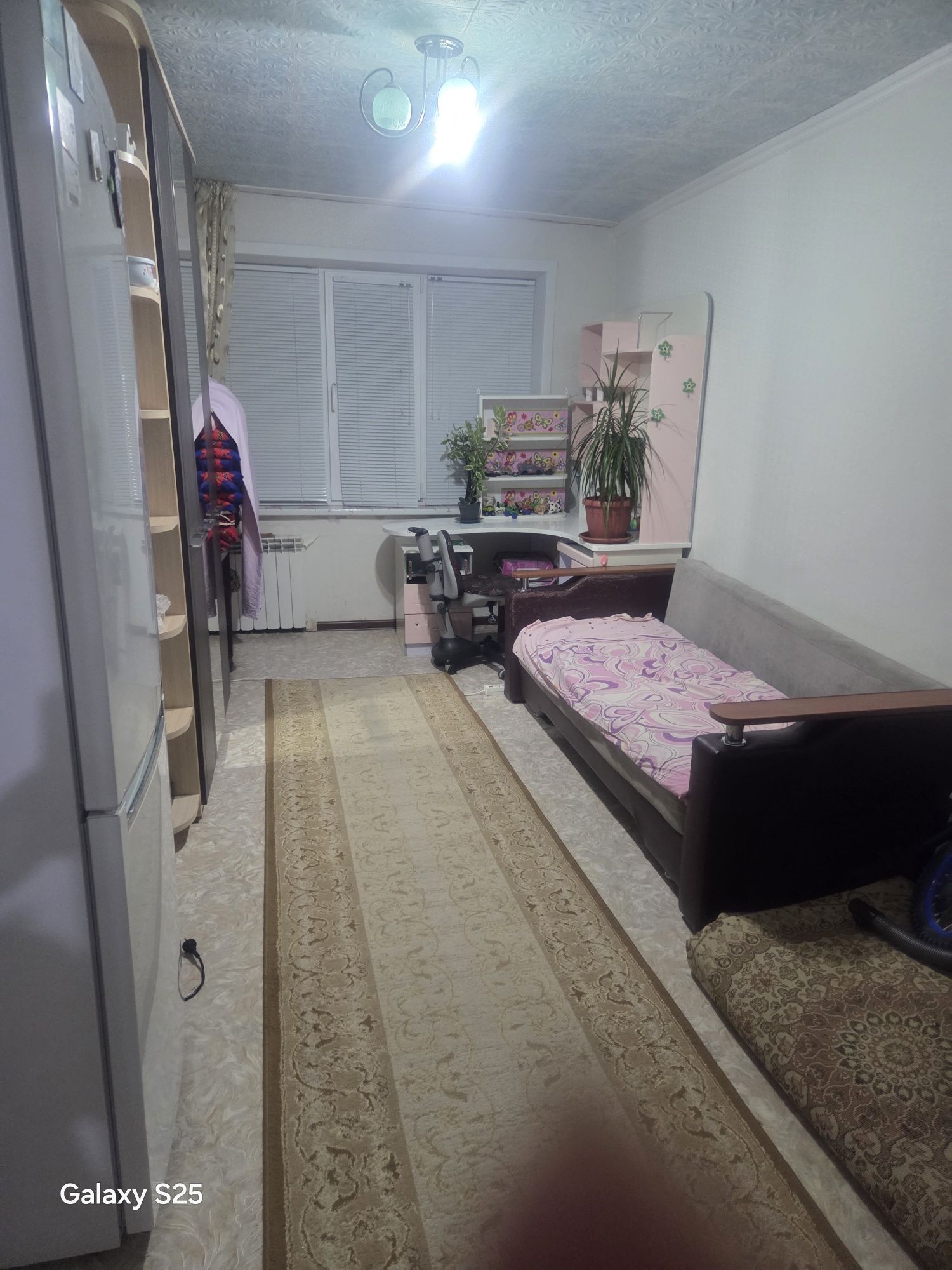 Сдаётся комната для работающей девушке