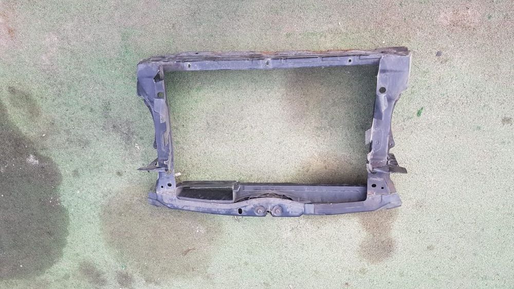 Trager / Tragher / Panou Frontal / Calandru Skoda Octavia 2 2004 - 2013