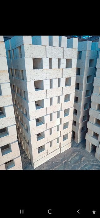 Pishgan Gisht Hom gishtlar bor