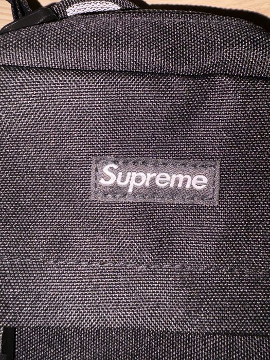 Vand boseta supreme noua neagra